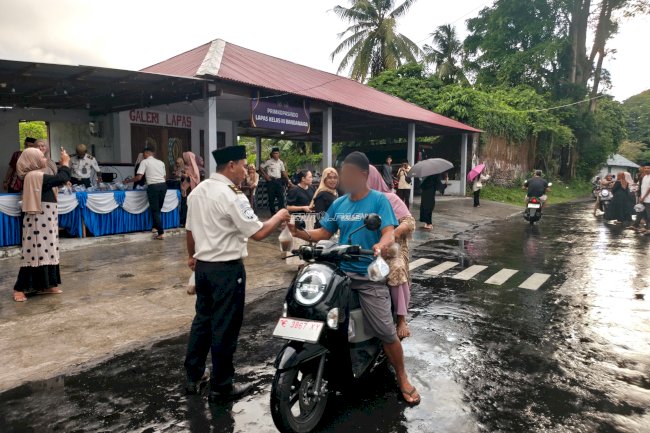 Hangatkan Ramadan, Lapas Bandanaira Bagikan 250 Paket Takjil bagi Masyarakat