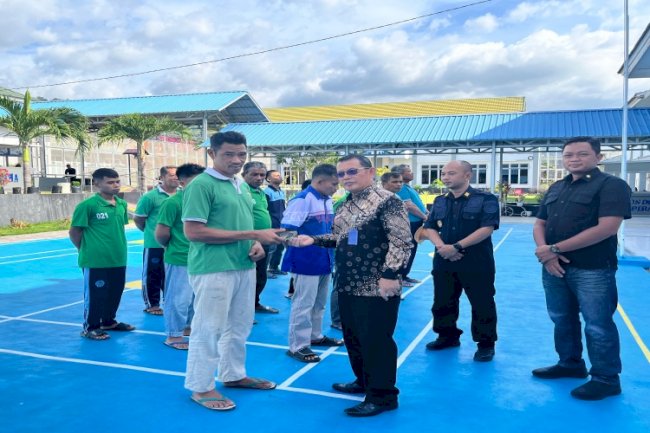 Lapas Luwuk Bagikan Premi Program Ketahanan Pangan dan UMKM kepada Warga Binaan