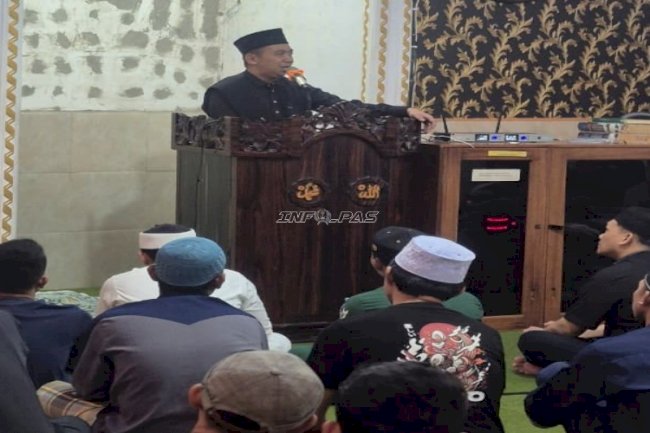 Warga Binaan Rutan Palu Khusyuk Simak Tausiah Malam Ramadan