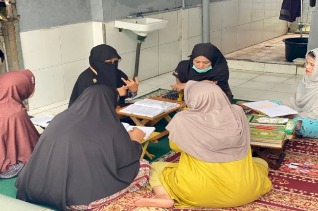 Warga Binaan Perempuan di Rutan Tanjung Aktif dalam Pengajian Agama