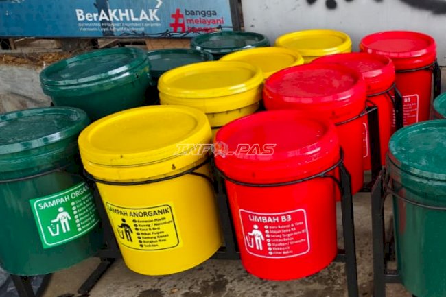 Warga Binaan Lapas Banjarmasin Produksi Bak Sampah Pesanan Kanwil Ditjenpas Kalsel