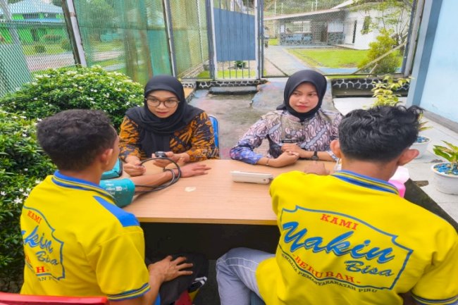 Lapas Piru Periksa Kesehatan Warga Binaan Tamping Dapur