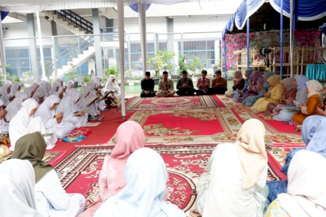 Peringati Nuzulul Qur’an, Petugas dan Warga Binaan Lapas Perempuan Palembang Khatamkan Al-Qur’an dalam Sehari