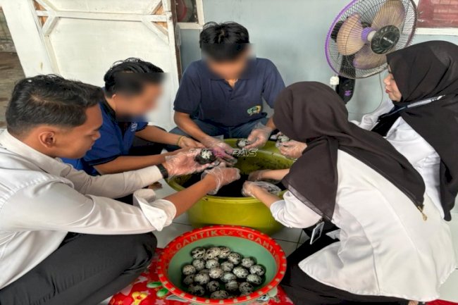 Warga Binaan Lapas Amuntai Produksi 100 Butir Telur Asin, Bekal Keterampilan untuk Masa Depan