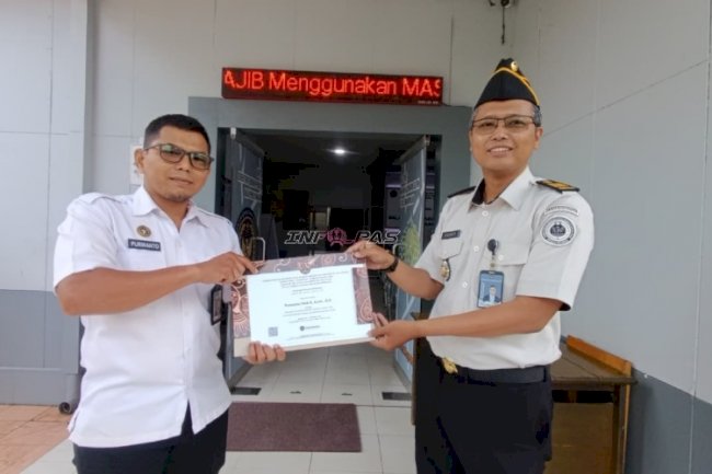 Dedikasi dan Kinerja Gemilang, Bapas Banjarmasin Berikan Penghargaan Petugas Teladan PeriodeTriwulan I 2026