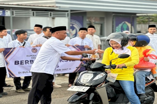 Hangatnya Ramadan, Rutan Tanjung Berbagi Takjil bagi Masyarakat 