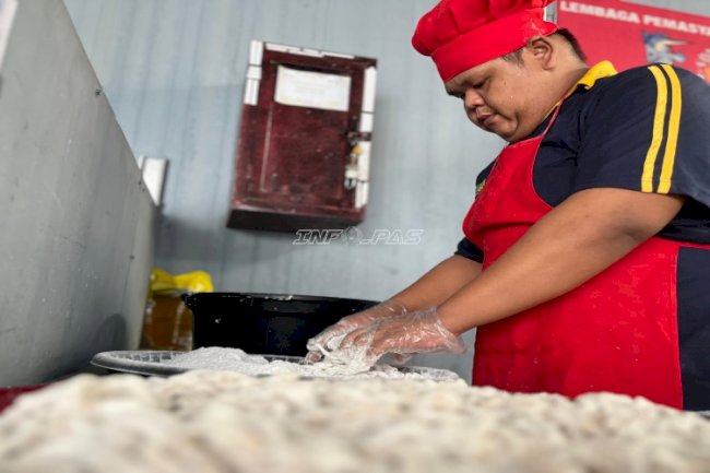 Produksi Keripik Usus Lapas Kotabaru Meningkat Jelang dan Usai Idulfitri 1447 H