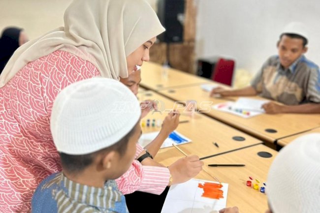 Bangun Kepercayaan Diri, Anak Binaan LPKA Muara Bulian Ikuti Kegiatan Art Therapy
