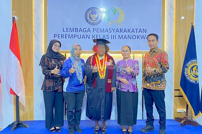 Penuhi Hak Pendidikan, Lapas Perempuan Manokwari Fasilitasi Wisuda Daring Warga Binaan