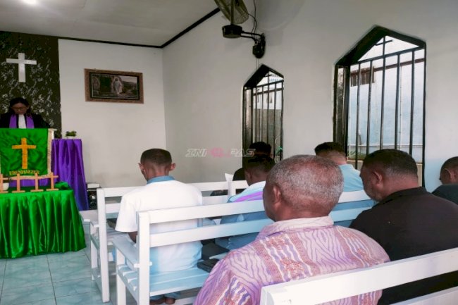 Masuki Pekan Suci, Warga Binaan Lapas Khidmat Beribadah Minggu Palma