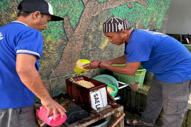 Warga Binaan Lapas Narkotika Karang Intan Tingkatkan Kemandirian lewat Pembuatan Tempe