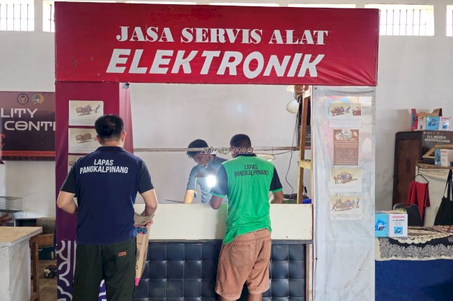 Dari Lapas Pangkalpinang untuk Masa Depan, Warga Binaan Asah Keahlian Servis Elektronik