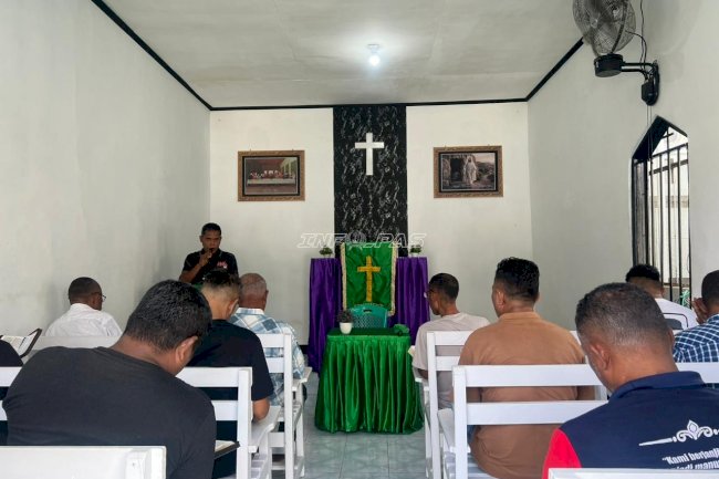 Khusyuk dan Haru, Warga Binaan Lapas Wahai Maknai Paskah lewat Ibadah Bersama