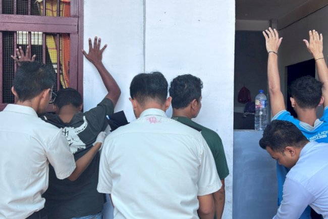 Tegaskan Komitmen Zero Halinar, Lapas Batulicin Gelar Razia dan Tes Urine bersama APH