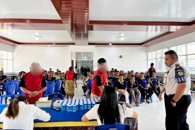 Sambut HBP Ke-62, Rutan Kefamenanu Gandeng Polres TTU Gelar Tes Urine Massal
