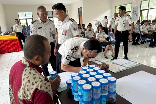 Perkuat Integritas, Kanwil Ditjenpas NTT Pastikan Pegawai Bersih Narkoba