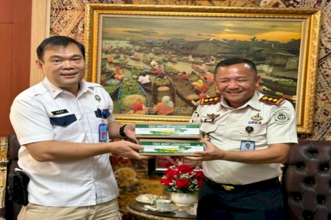 Warga Binaan Lapas Narkotika Karang Intan Buktikan Kualitas, Teh Mint “Laskarin” dan Sasirangan Dapat Apresiasi BNNP Kalsel