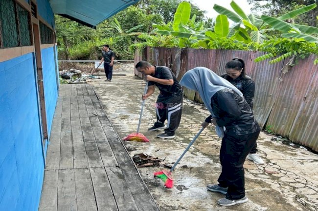 Peringati HBP Ke-62, Jajaran Rutan Marabahan Bersihkan TPA Miftahul Jannah