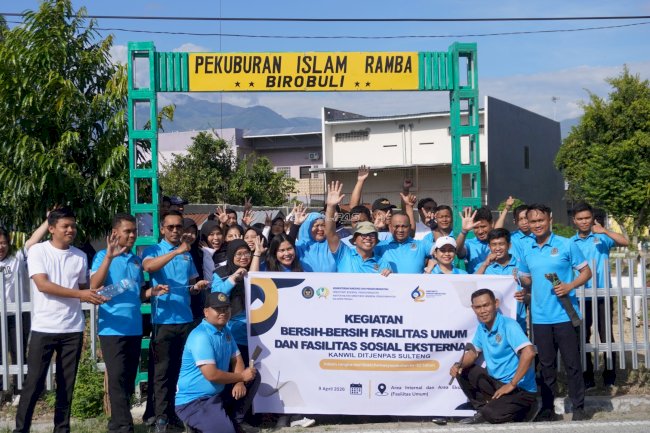 Kanwil Ditjenpas Sulteng Bersihkan TPU Islam Ramba Jelang HBP