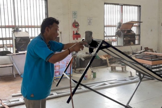 Lapas Batulicin Gelar Pembinaan Kemandirian Warga Binaan di Bidang Industri Furnitur