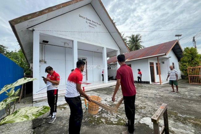 Sambut HBP Ke-62, Lapas Wahai Gelar Bakti Sosial Bersih-Bersih Tempat Ibadah