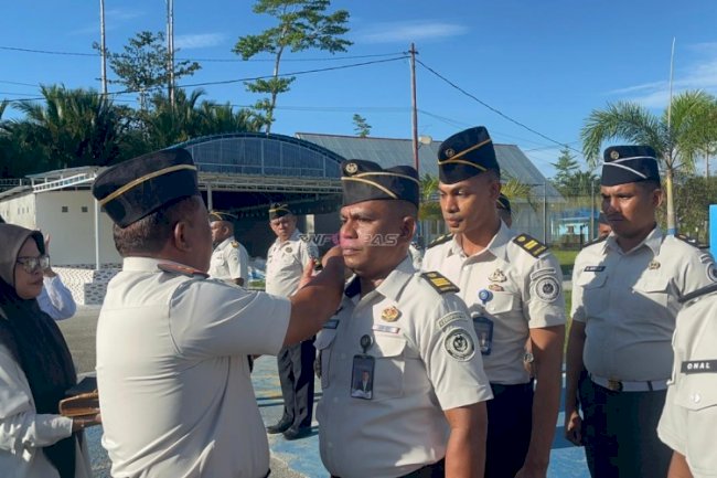 Wujud Apresiasi Kinerja, 26 Petugas Lapas Piru Naik Pangkat