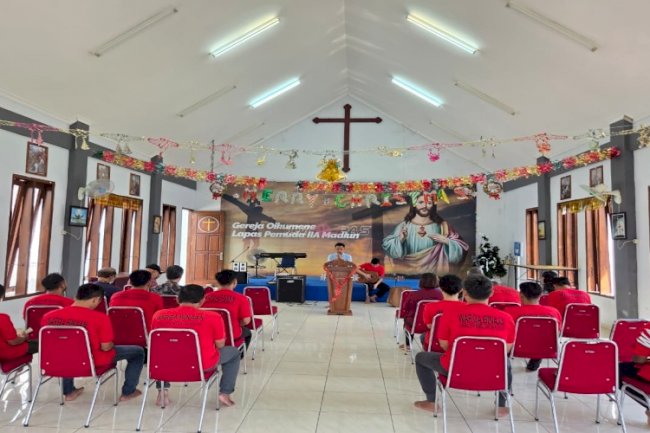 Perkuat Iman di Balik Jeruji, Lapas Pemuda Madiun Gandeng Dua Gereja Gelar Pembinaan Rohani