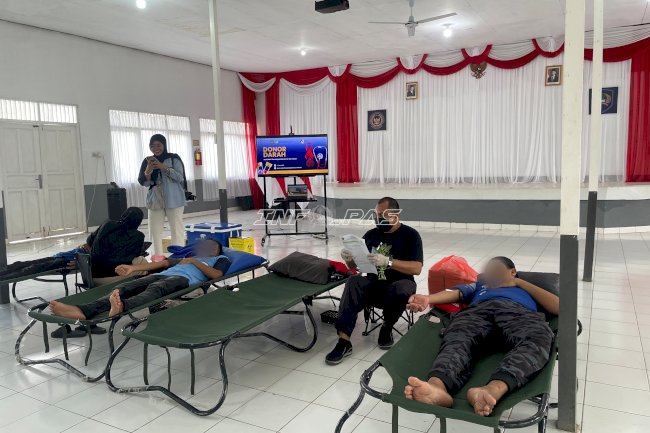 Sambut HBP Ke-62, Petugas dan Warga Binaan Lapas Tanjung Donorkan Darah untuk Kemanusiaan