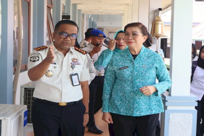 Kreativitas Anak Binaan LPKA Ambon Bersinar dalam Kunjungan Tim Penggerak PKK Prov. Maluku