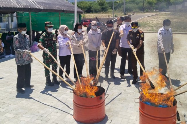 Pemusnahan Barang Bukti Inkracht, Lapas Perempuan Palu Dukung Penegakan dan Transparansi Hukum