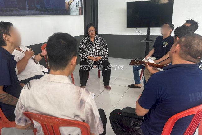 Lapas Narkotika Karang Intan Gelar Kebaktian Nasrani Penuh Kedamaian