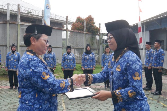 Lapas Perempuan Martapura Dorong Kinerja lewat Penghargaan Pegawai Teladan