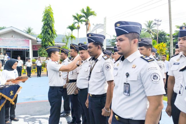 Kenaikan Pangkat 17 Pegawai, Lapas Kalabahi Dorong Kinerja