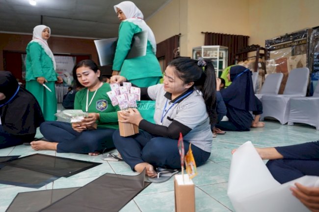 Lapas Perempuan Malang Bekali Warga Binaan dengan Keterampilan Pembuatan Buket