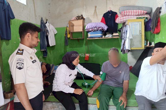 Intensifkan Layanan Perling, Lapas Wahai Fokus Pantau Kesehatan Warga Binaan