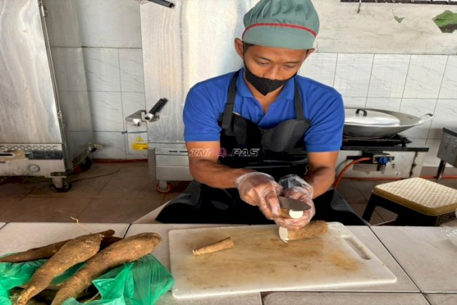 Rutan Rantau Laksanakan Pembinaan Kemandirian Pembuatan Keripik Singkong 