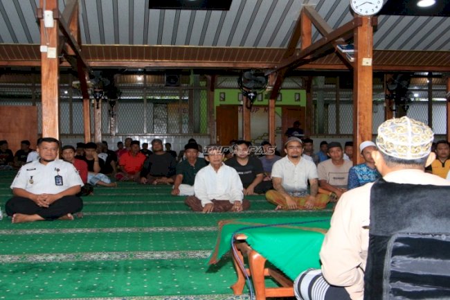 Pengajian Rutin Lapas Kelas I Madiun Hadirkan Ustaz Haidar dari Ponpes Roudotul Qur’an