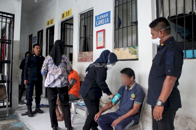 Penuhi Hak Kesehatan Warga Binaan, Lapas Piru Jemput Bola lewat Program Jumpa Kesan