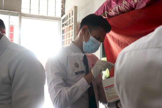 Cegah Narkoba dan Penipuan, Lapas Tanjung Razia Rutin di Blok Hunian