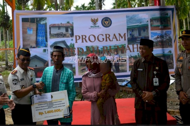 Serahkan Kunci Bedah Rumah, Lapas Narkotika Muara Sabak Perkuat Peran Sosial ke Masyarakat
