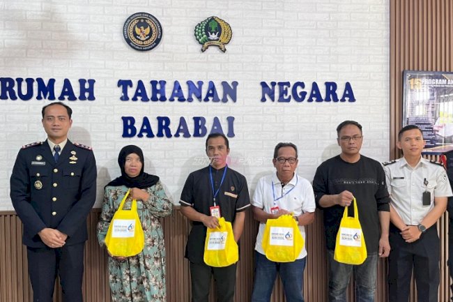 Peringati HBP Ke-62, Rutan Barabai Salurkan Bansos bagi Keluarga Warga Binaan
