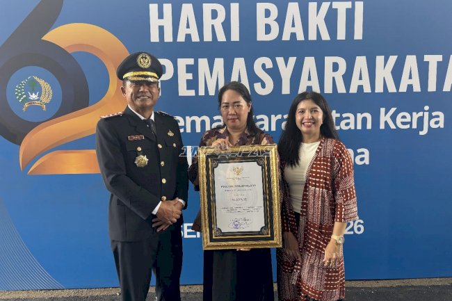 Menginspirasi dan Berkontribusi, Klien Bapas Jambi Terima Penghargaan Menteri Imipas