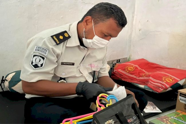 Razia Insidentil Blok Hatta, Lapas Bandanaira Cegah Potensi Gangguan Kamtib