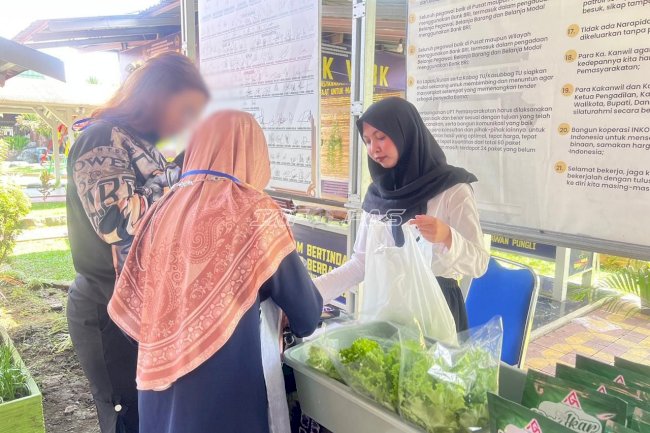 Hasil Pembinaan Lapas Banjarmasin Diminati Pengunjung, Produk Warga Binaan Laris Manis