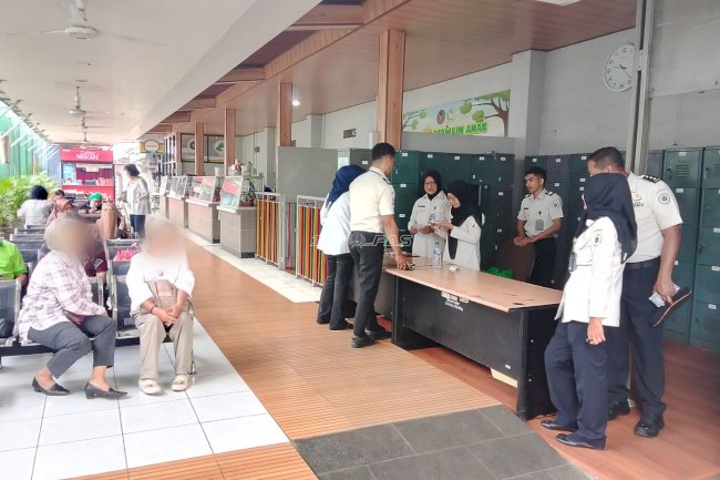 Pastikan Sarpras dan Layanan Tetap Prima, Tim ZI Lapas Cipinang Tinjau Area Kunjungan