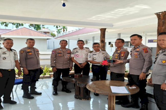 Lapas Muara Tebo Terima Peralatan Keamanan dari Satbinmas Polres Tebo