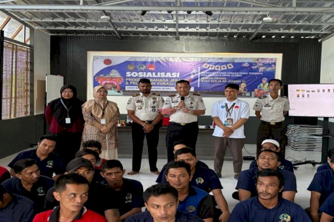 Lapas Narkotika Karang Intan dan LPP Enter Cabang Banjarbaru Ajak Warga Binaan Belajar Bahasa Jepang