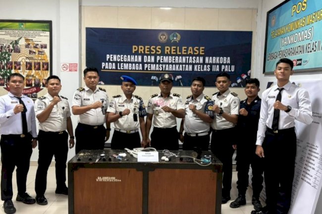 Razia Petugas Lapas Palu Sasar Seluruh Kamar Hunian Warga Binaan