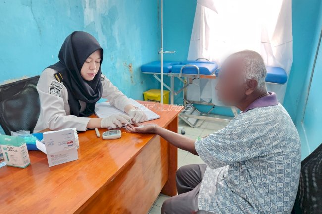 Cegah Penyakit Degeneratif, Lapas Tual Pantau Ketat Kesehatan Warga Binaan Lansia