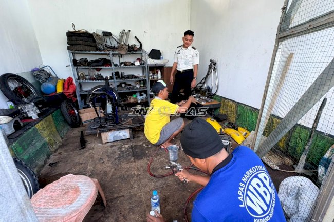 Warga Binaan Lapas Narkotika Karang Intan Asah Keterampilan lewat Restorasi Motor